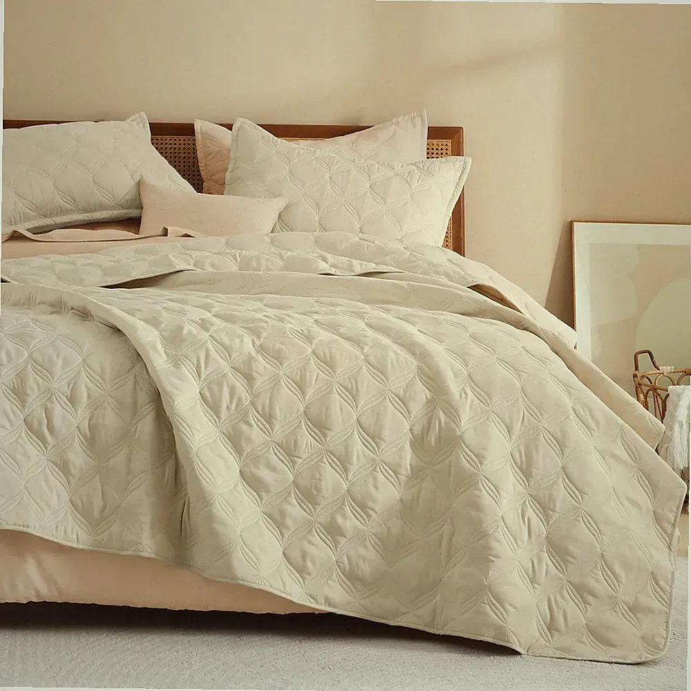 Litanika Oversized King Quilt Bedding Set,120x120Inch Super King Oatmeal Comf...
